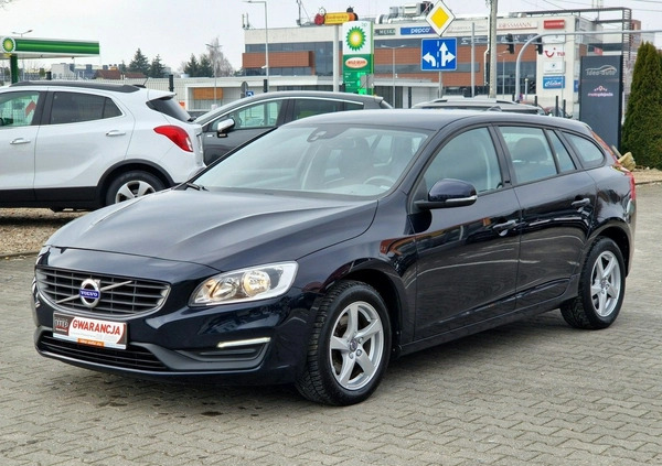 Volvo V60 cena 55900 przebieg: 186900, rok produkcji 2018 z Resko małe 781